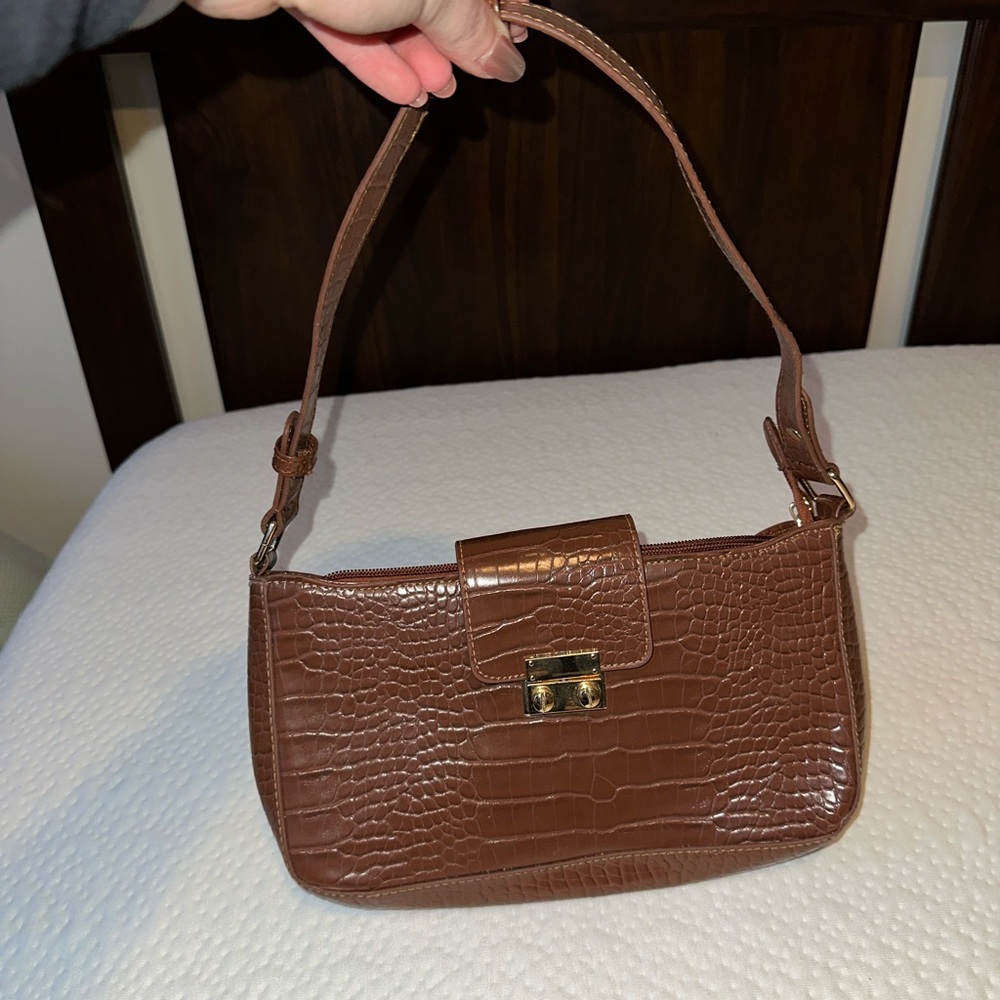 Brand New NASTYGAL Brown Crocodile Faux Leather Women's Shoulder Bag ✨